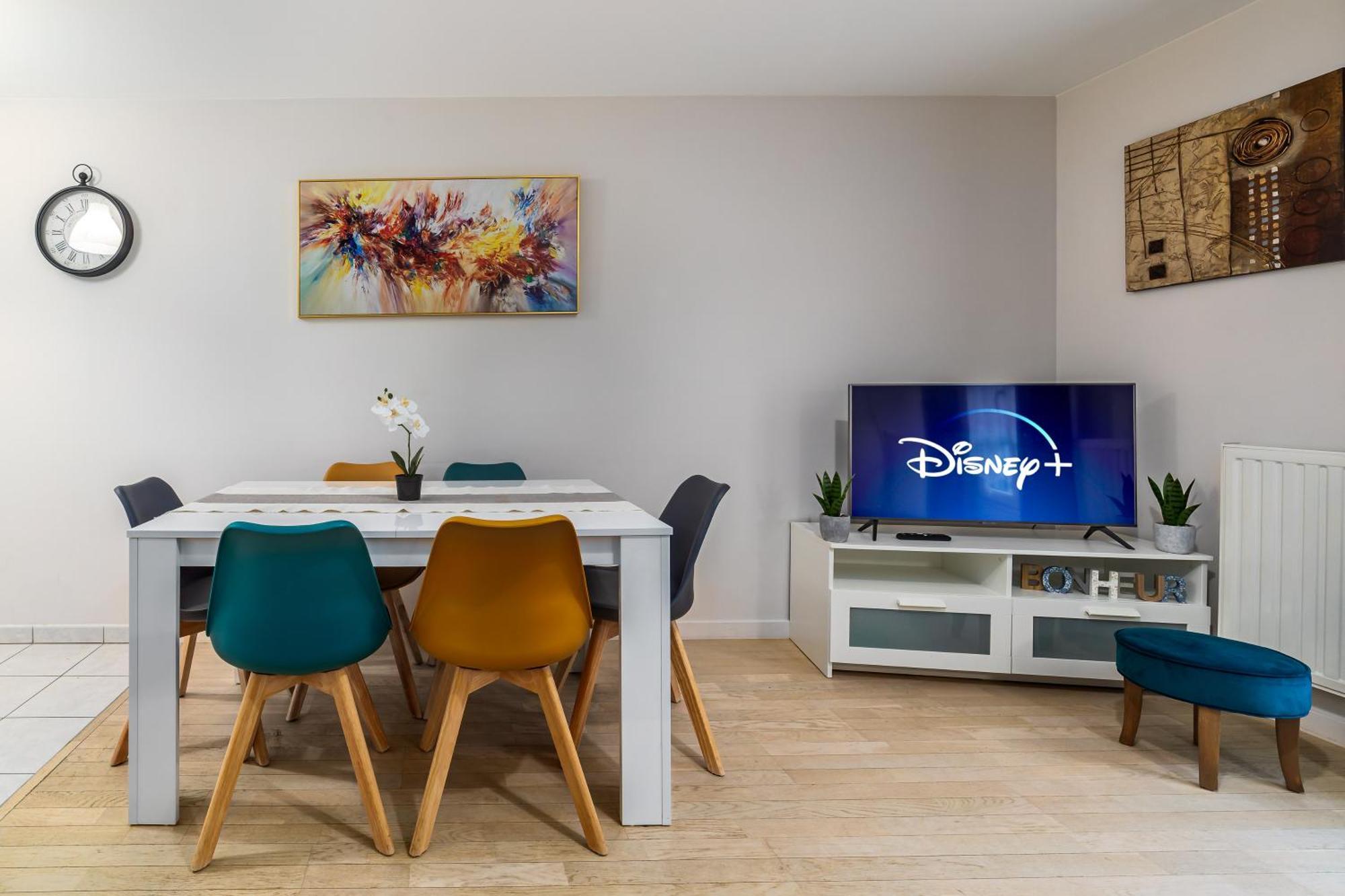 Disneyland Paris 6 Pers- Wifi - Disney Tv Wifi, Parking Chessy  Luaran gambar
